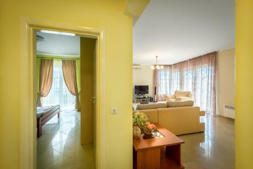 Sunny&cosy Apart, Rafailovici