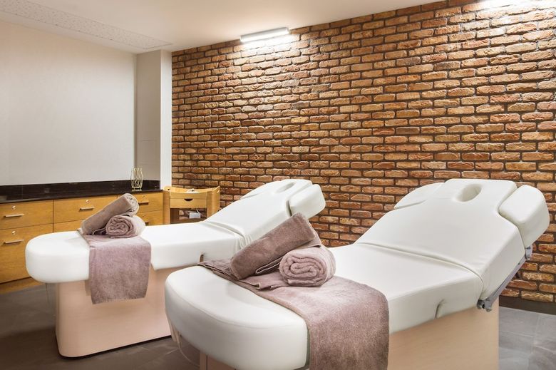 Hotel Almond Business & Spa