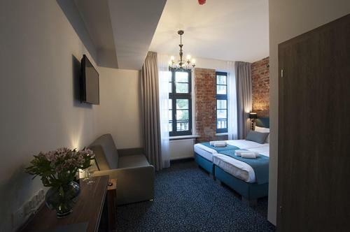 Hostal Liberum Residence