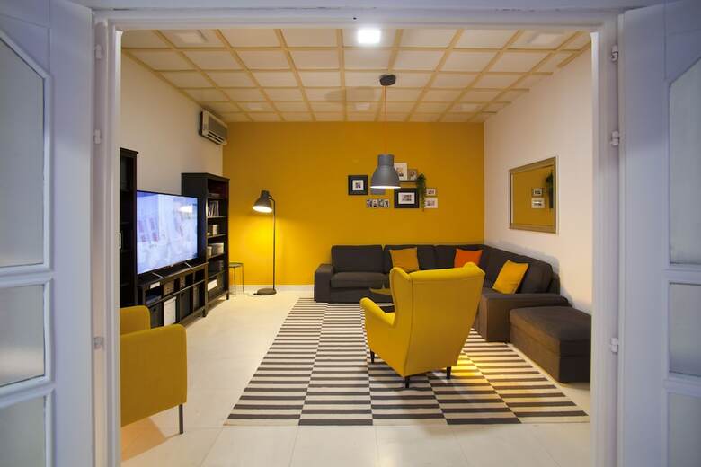 Uni Youth Hostel
