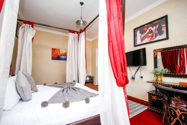 Hostal Kasbah Ait Oumghar