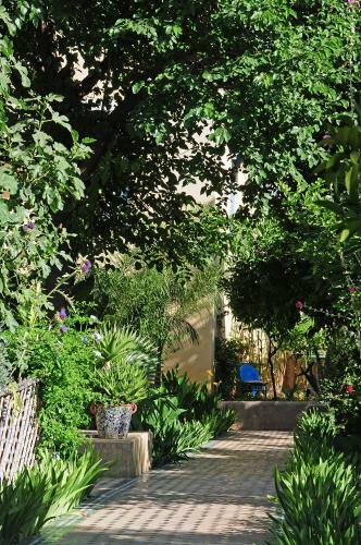 Riad Le Jardin Des Biehn