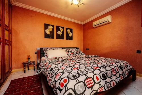 Riad For S
