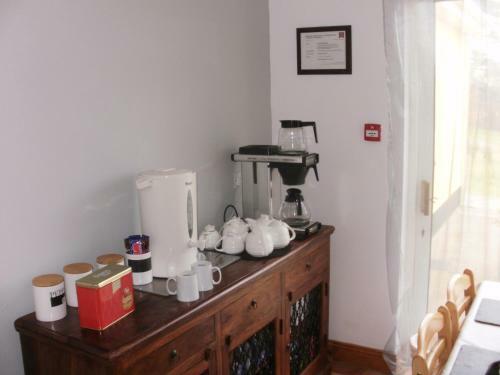 Hostal Elements Guest House