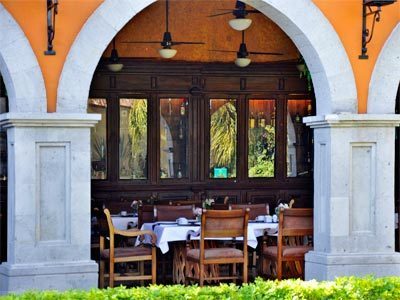 Los Abolengos, Grand Class Casona Hotel