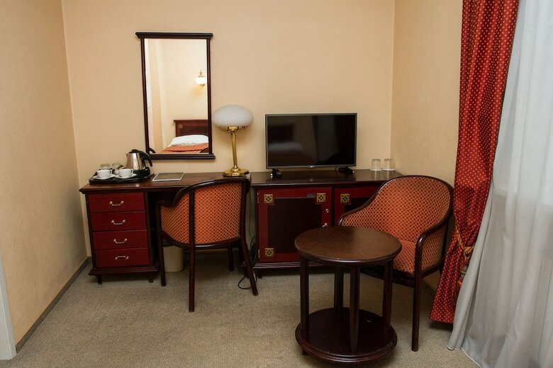 Ampir Belorusskaya Hotel