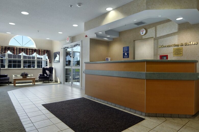 Hotel Microtel Inn & Suites By Wyndham Plattsburgh