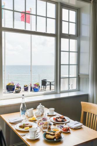 Dunmore House Hotel