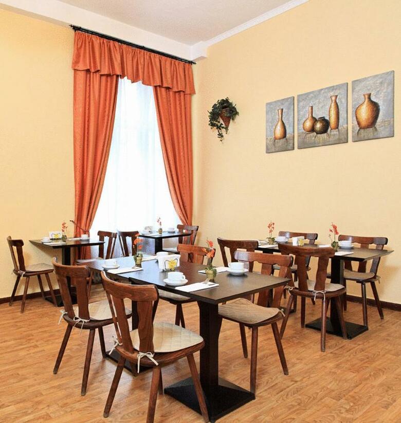 Hostal Hotel-pension Cortina