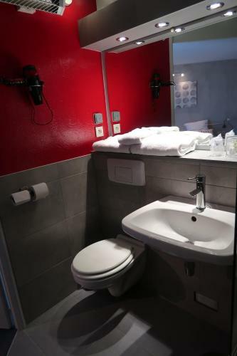 Hotel H�tel Lyon Nord