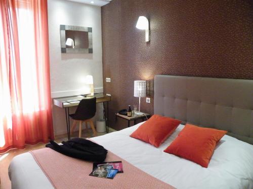 Brit Hotel Roanne - Le Grand H�tel