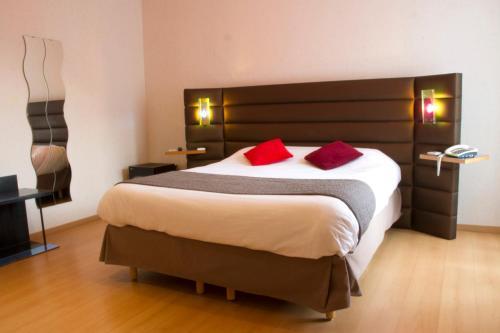 Brit Hotel Roanne - Le Grand H�tel