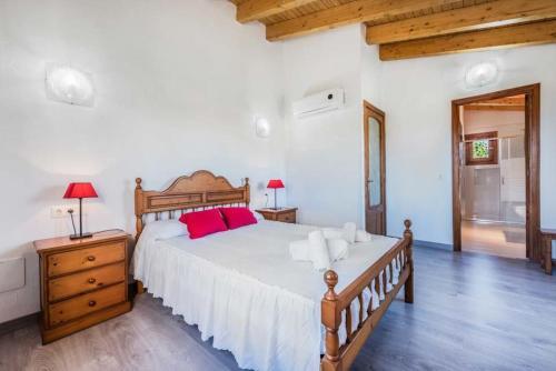Alcudia Villa Sleeps 7 Pool Air Con Wifi