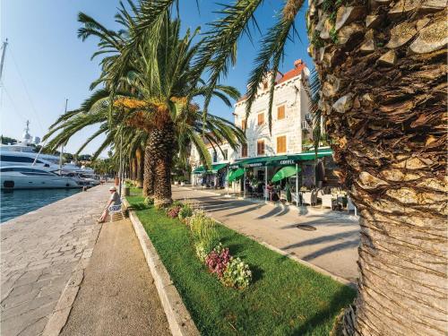 One-bedroom Apartment In Cavtat