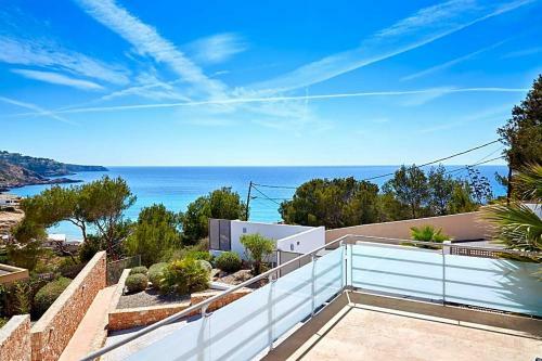 Cala Tarida Villa Sleeps 10 Pool Air Con Wifi
