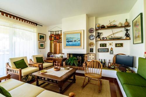 Calella De Palafrugell Apartment Sleeps 4 Pool