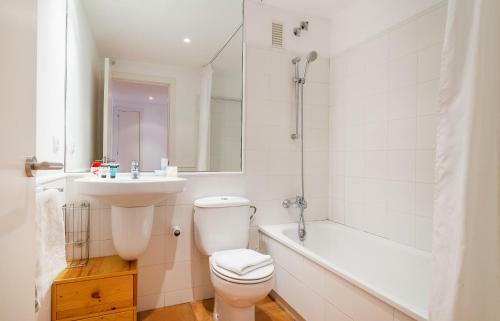 Calella De Palafrugell Apartment Sleeps 6