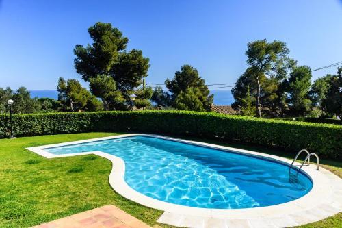 Calella De Palafrugell Apartment Sleeps 4 Pool