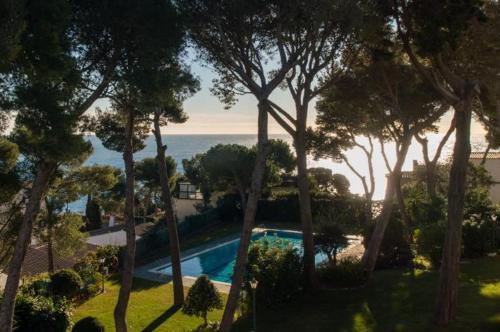 Calella De Palafrugell Apartment Sleeps 6 Pool