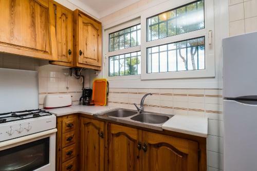Calella De Palafrugell Apartment Sleeps 4 Pool