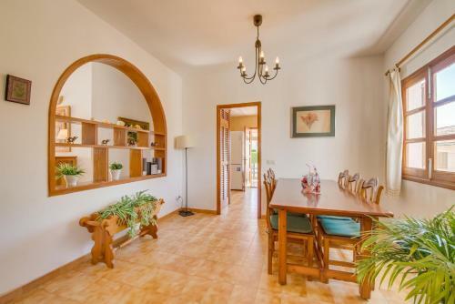 Alcanada Villa Sleeps 6 Pool Air Con Wifi