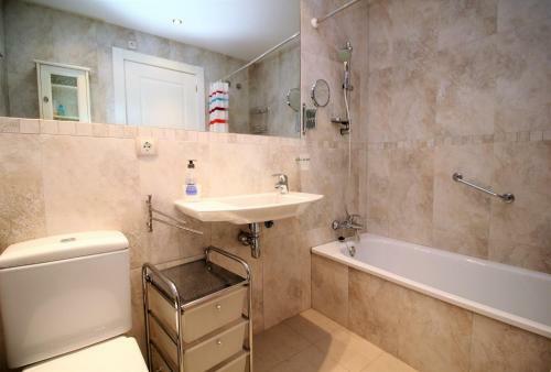 Apartamento Gemelos 26 16a