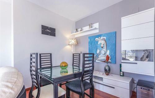 Three-bedroom Holiday Home In Almunecar