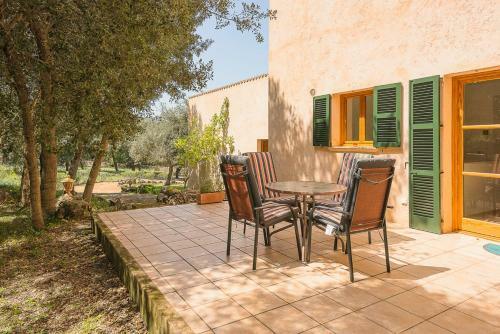 Arta Villa Sleeps 6 Pool Air Con Wifi