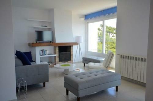 Begur Villa Sleeps 8 Pool Wifi