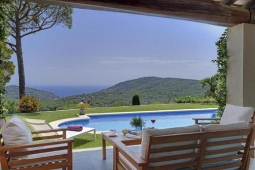 Begur Villa Sleeps 8 Pool Air Con Wifi