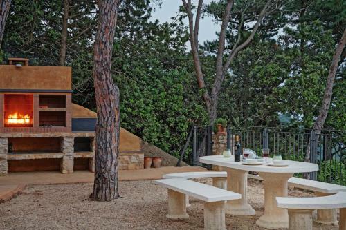 Begur Villa Sleeps 10 Pool Air Con Wifi