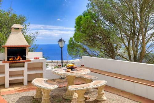 Begur Villa Sleeps 8 Pool