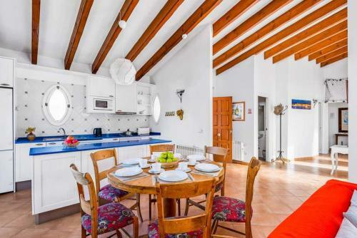 Binibequer Vell Villa Sleeps 7 Pool Air Con Wifi