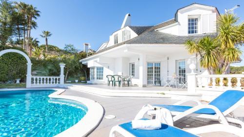 Blanes Villa Sleeps 9