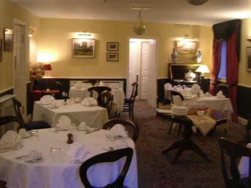 Hostal The Coach House