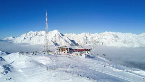 Hostal Venet Gipfelh�tte Incl. Ski Pass Or Cable Car Ride