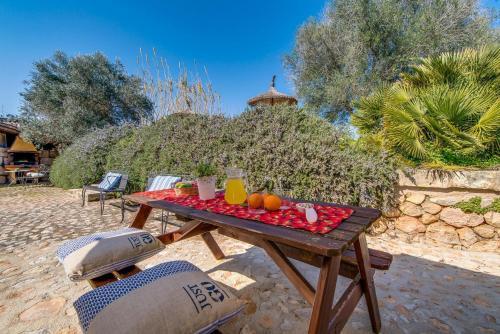 Buger Villa Sleeps 8 Pool Air Con Wifi