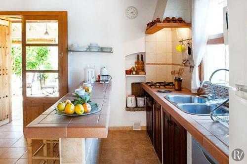 Buger Villa Sleeps 6 Pool Air Con Wifi
