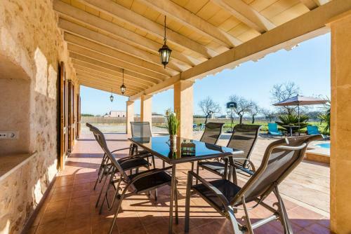 Buger Villa Sleeps 8 Pool Air Con Wifi