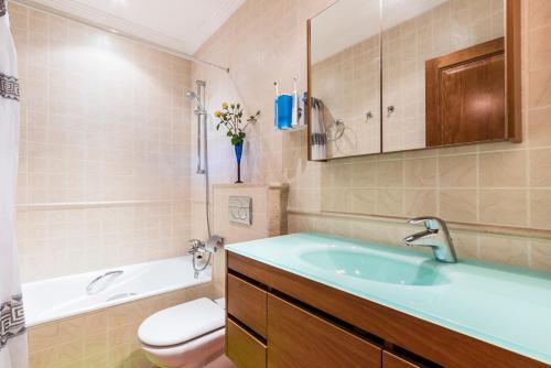 Buger Villa Sleeps 8 Pool Air Con Wifi