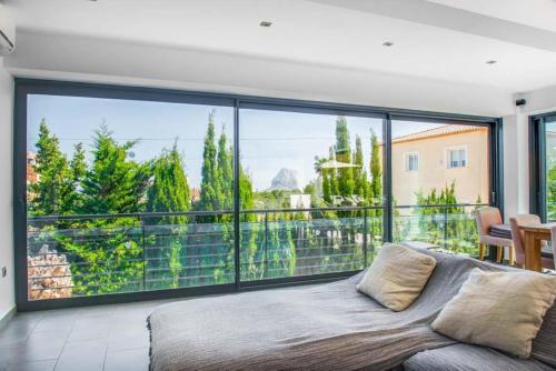 Calpe Villa Sleeps 8 Pool Air Con Wifi