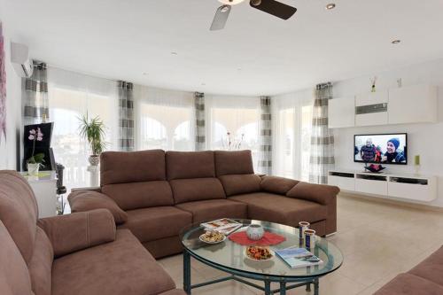 Calpe Villa Sleeps 10 Pool Air Con Wifi