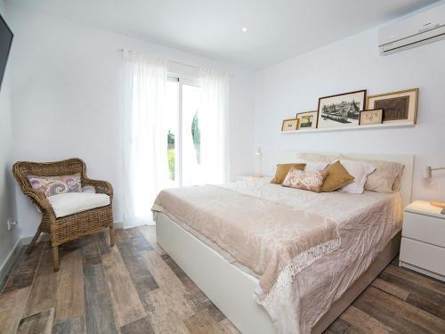Calpe Villa Sleeps 10 Pool Air Con Wifi