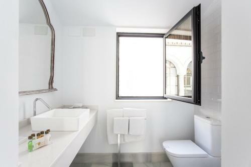Apartamentos Los Patios De La Juder�a