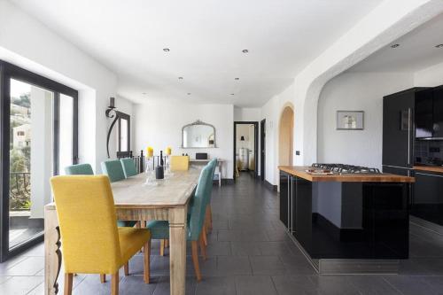 Denia Villa Sleeps 6 Pool Air Con Wifi