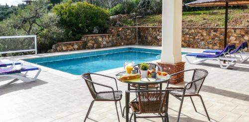 El Gastor Villa Sleeps 4 Pool Air Con Wifi