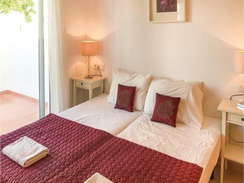 Three-bedroom Apartment In Alhama De Murcia