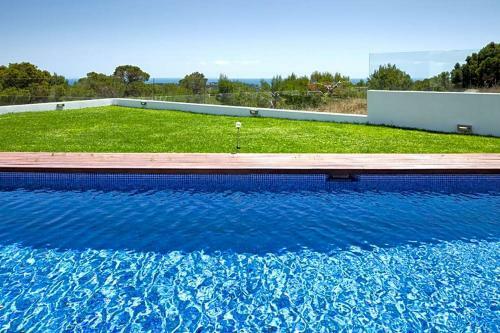 Es Cubells Villa Sleeps 12 Pool Air Con Wifi