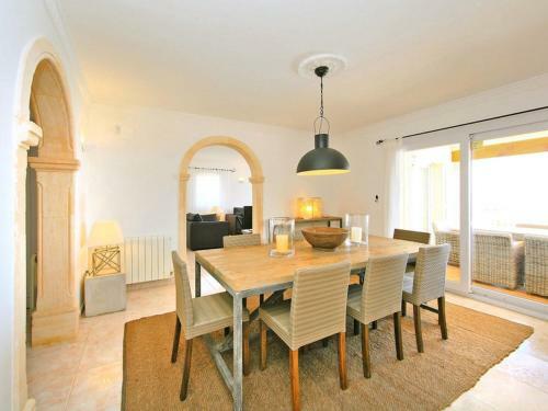 Urbanitzacio Montemar Villa Sleeps 8 Pool