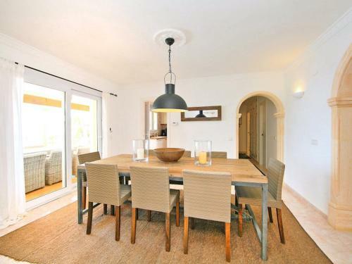 Urbanitzacio Montemar Villa Sleeps 8 Pool